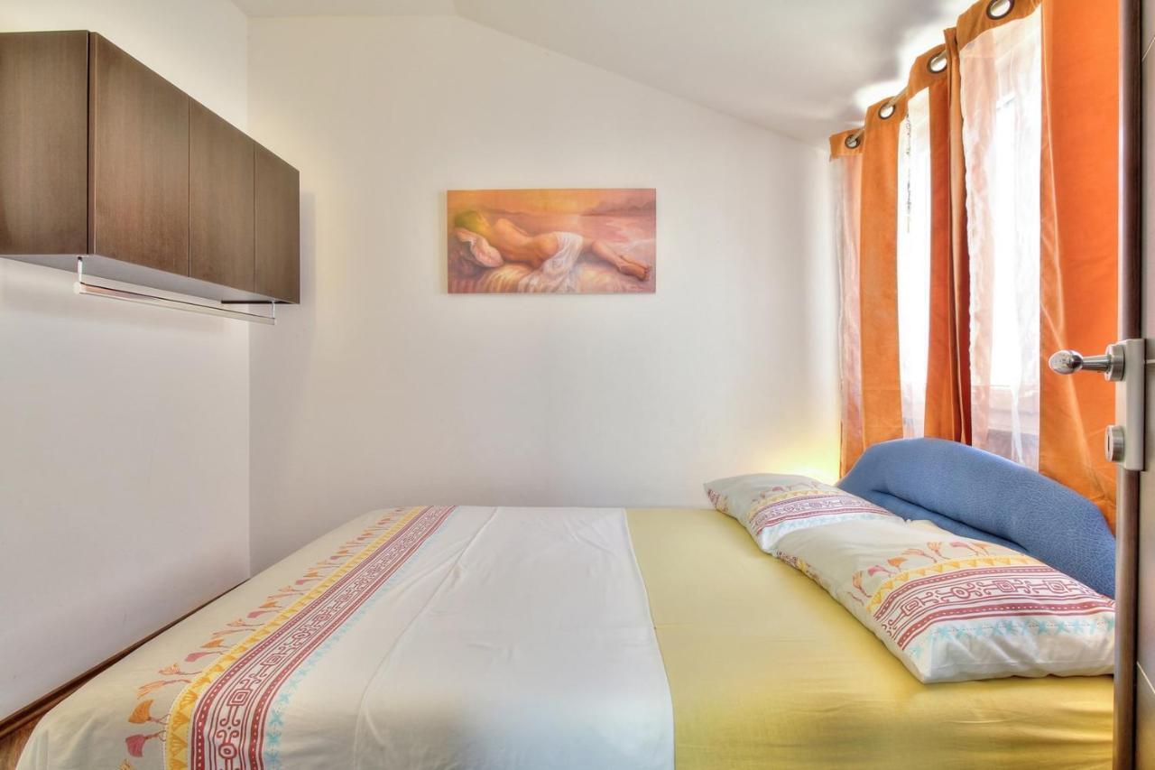 Apartments Suzy Umag Eksteriør bilde