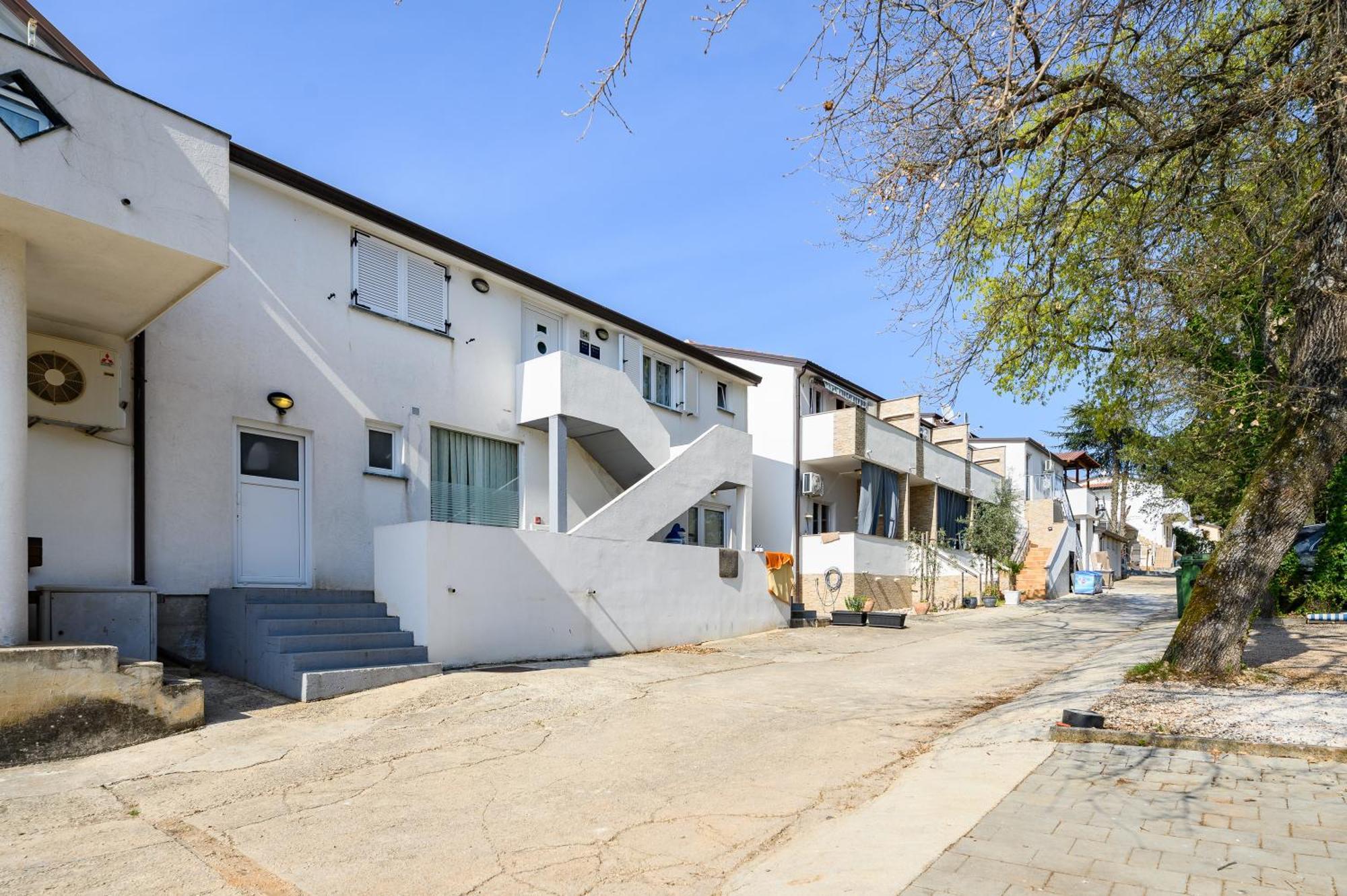 Apartments Suzy Umag Eksteriør bilde